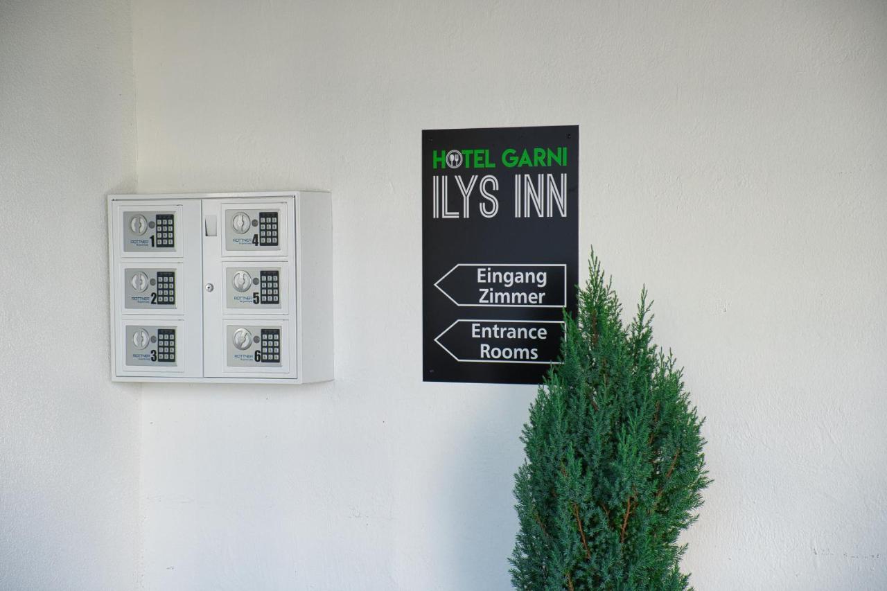 Hotel Garni Ilys Inn Велс Екстериор снимка